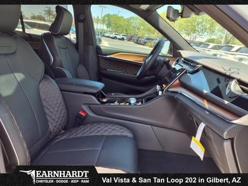 2025 Jeep Grand Cherokee Summit Reserve