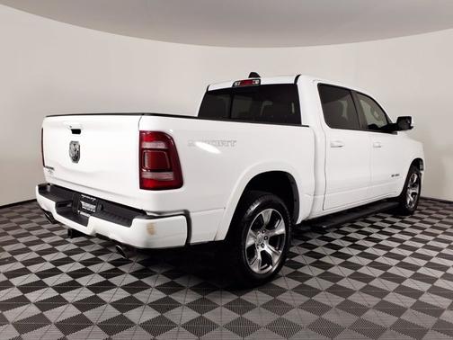 Bright White Clearcoat 2020 RAM 1500 Laramie