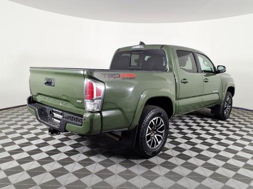 -Select- 2022 Toyota Tacoma Base