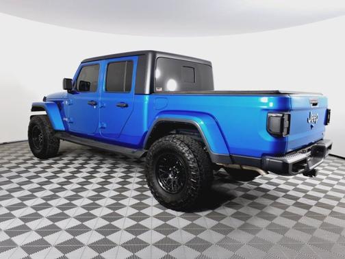 2022 Jeep Gladiator Overland