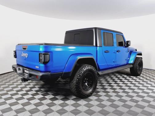 2022 Jeep Gladiator Overland