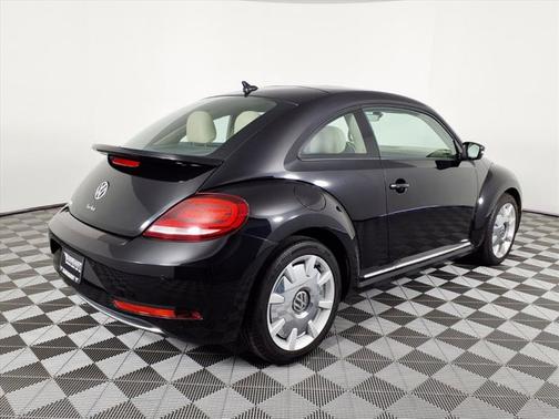 2017 Volkswagen Beetle 1.8T SE