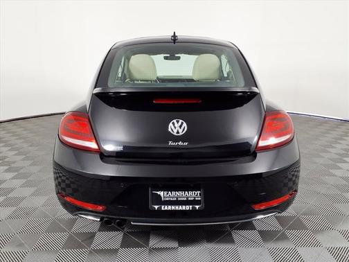 2017 Volkswagen Beetle 1.8T SE