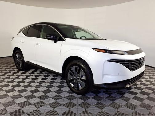 Everest White Pearl Tricoat/Super Black 2025 Nissan Murano SL