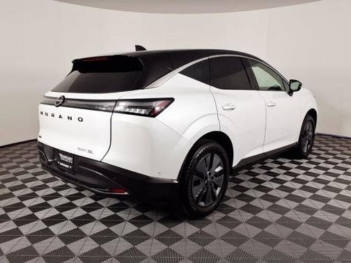 Everest White Pearl Tricoat/Super Black 2025 Nissan Murano SL