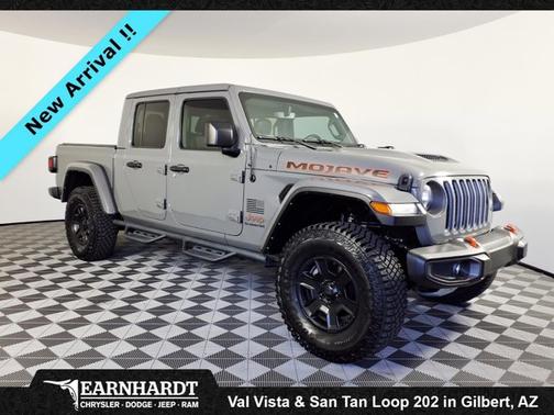 Sting-Gray Clearcoat 2022 Jeep Gladiator Mojave
