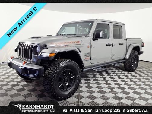Sting-Gray Clearcoat 2022 Jeep Gladiator Mojave
