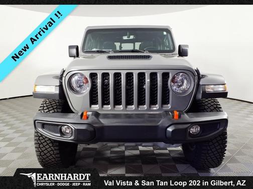 Sting-Gray Clearcoat 2022 Jeep Gladiator Mojave