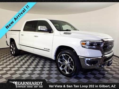 Ivory White Tri-Coat Pearlcoat 2019 RAM 1500 Limited