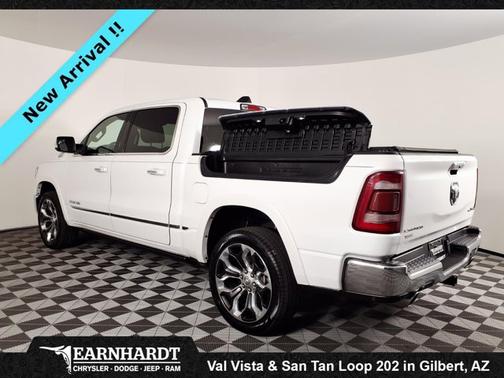Ivory White Tri-Coat Pearlcoat 2019 RAM 1500 Limited