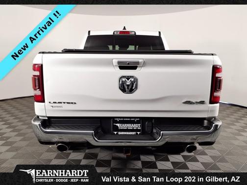 Ivory White Tri-Coat Pearlcoat 2019 RAM 1500 Limited