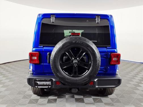 2020 Jeep Wrangler Unlimited Sahara Altitude