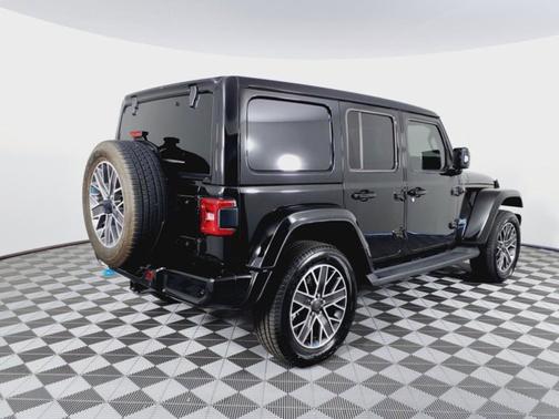 2023 Jeep Wrangler 4xe Sahara High Altitude