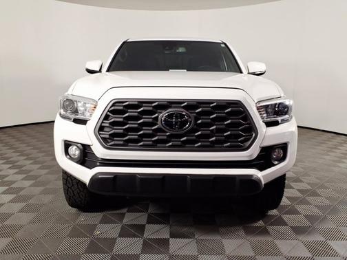 2022 Toyota Tacoma Base