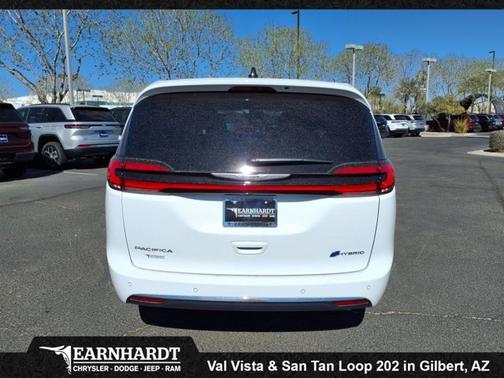 2025 Chrysler Pacifica Hybrid Select