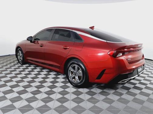2022 Kia K5 LXS