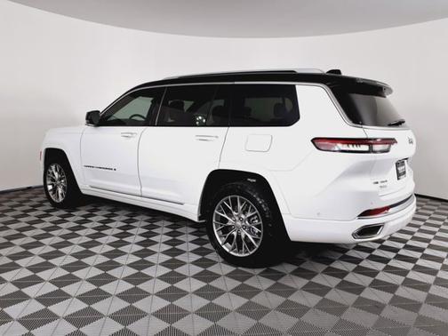 2022 Jeep Grand Cherokee L Summit