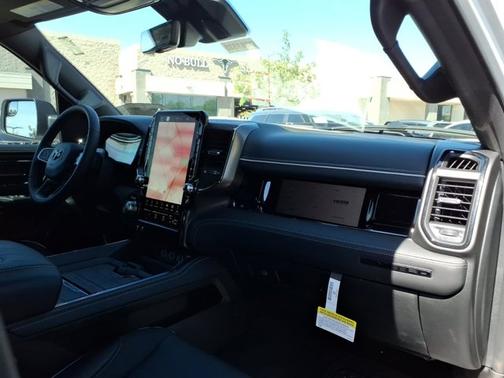 Bright White Clearcoat 2026 RAM 1500 Limited