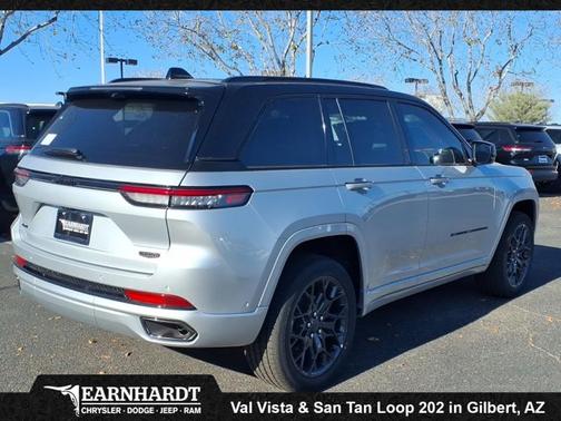 2025 Jeep Grand Cherokee Summit Reserve