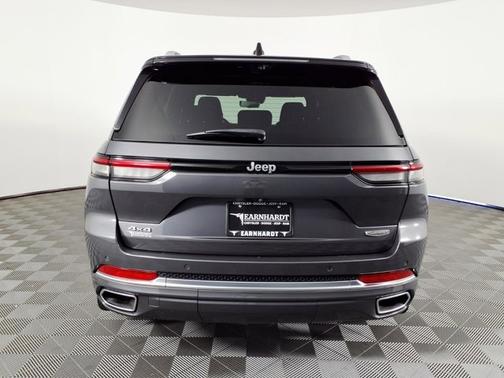Baltic Gray Metallic Clearcoat 2024 Jeep Grand Cherokee Summit Reserve