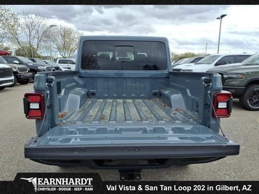 Anvil Clearcoat 2026 Jeep Gladiator Sahara