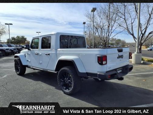 2025 Jeep Gladiator Nighthawk