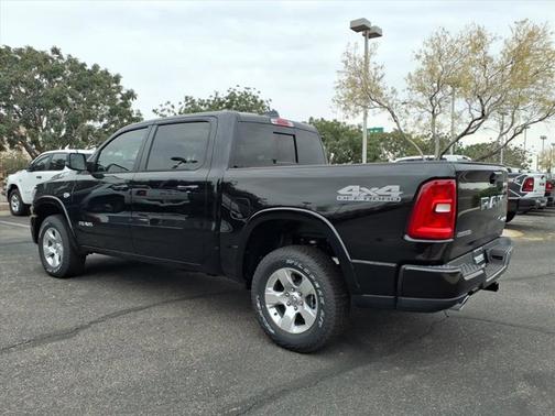 Diamond Black Crystal Pearlcoat 2026 RAM 1500 Big Horn