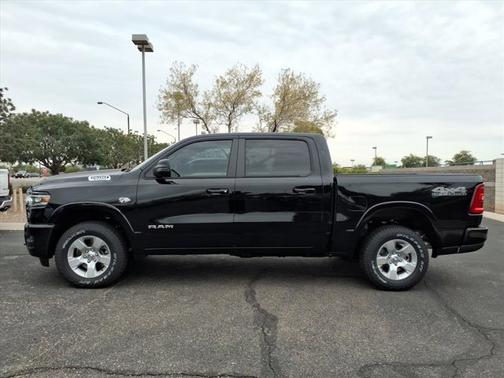 Diamond Black Crystal Pearlcoat 2026 RAM 1500 Big Horn