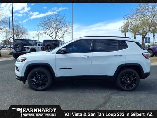 2026 Jeep Compass Latitude Altitude