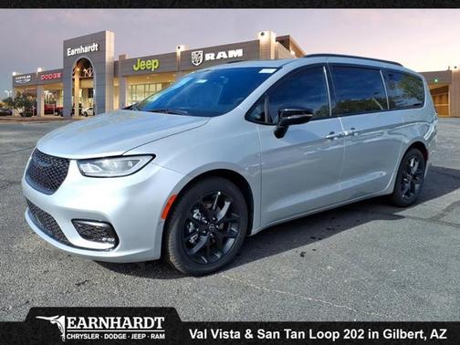 2026 Chrysler Pacifica Limited