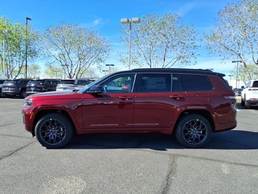 Velvet Red Pearlcoat 2026 Jeep Grand Cherokee L Summit