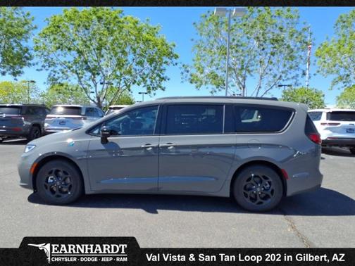 2025 Chrysler Pacifica Hybrid Premium S Appearance Pkg