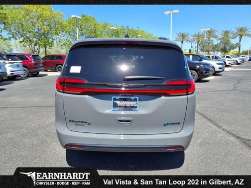 2025 Chrysler Pacifica Hybrid Premium S Appearance Pkg