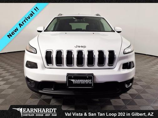 Bright White Clearcoat 2016 Jeep Cherokee Latitude