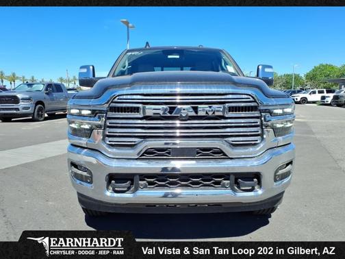 Diamond Black Crystal Pearlcoat 2026 RAM 2500 Laramie