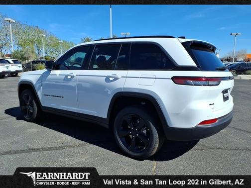 Bright White Clearcoat 2026 Jeep Grand Cherokee Limited