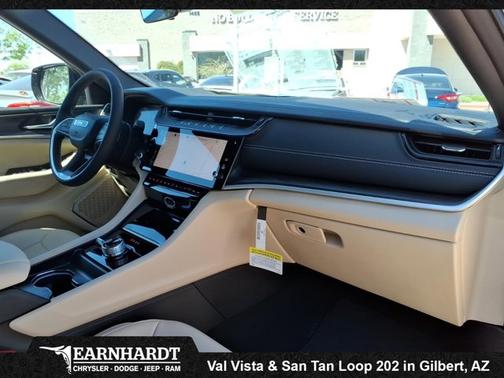 Diamond Black Crystal Pearlcoat 2026 Jeep Grand Cherokee Limited