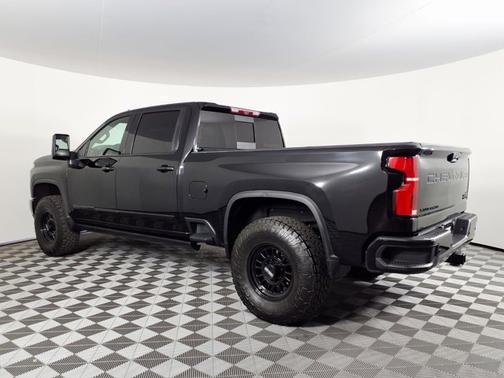 2025 Chevrolet Silverado 2500 High Country