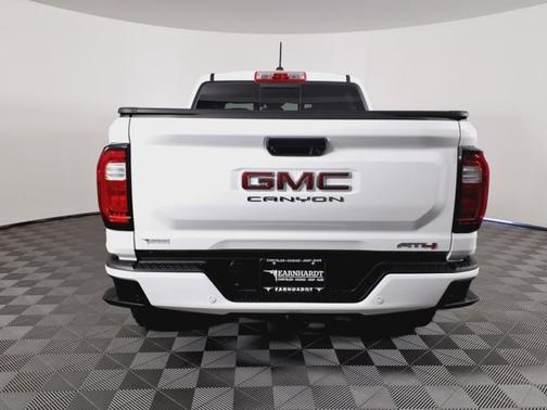 2023 GMC Canyon 4WD AT4