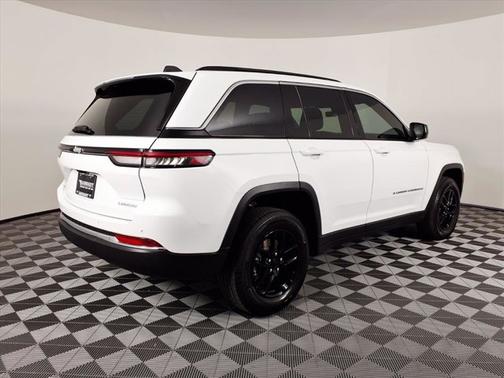 2025 Jeep Grand Cherokee Laredo X