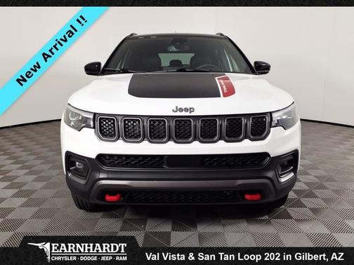 Bright White Clearcoat 2023 Jeep Compass Trailhawk