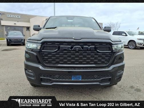 Diamond Black Crystal Pearlcoat 2026 RAM 1500 Express