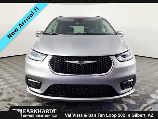 Billet Silver Metallic Clearcoat 2021 Chrysler Pacifica Limited