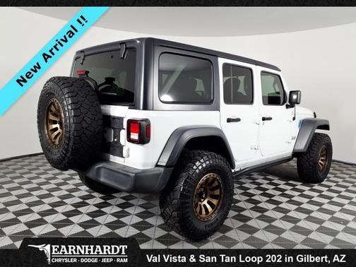 Bright White Clearcoat 2018 Jeep Wrangler Unlimited Sport