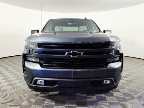 Shadow Gray Metallic 2021 Chevrolet Silverado 1500 RST