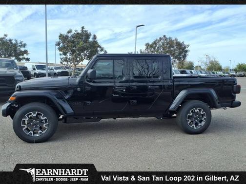 2026 Jeep Gladiator Sahara