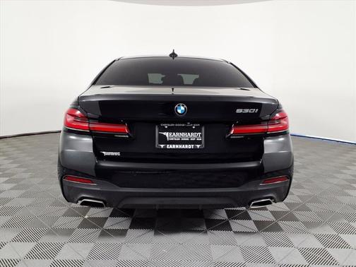 2021 BMW 530 i
