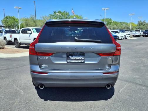 2020 Volvo XC60 T5 Momentum