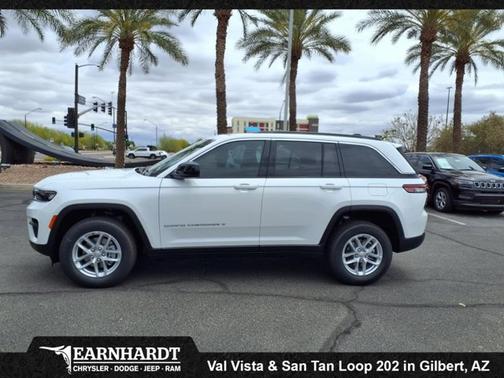 2025 Jeep Grand Cherokee Laredo X