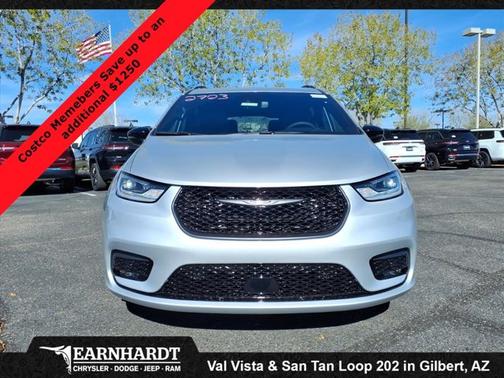 Silver Mist Clearcoat 2026 Chrysler Pacifica Select